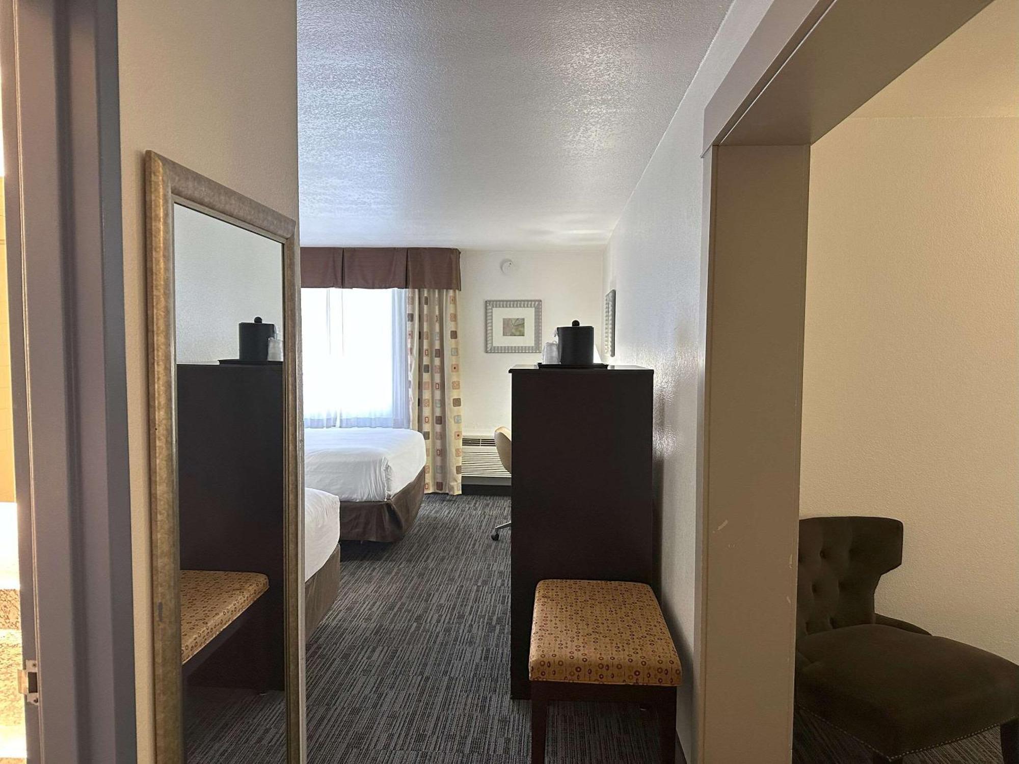 Quality Inn & Suites Everett Exterior foto
